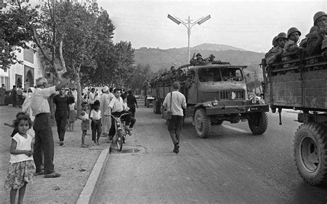 Soixante ans après la guerre dAlgérie reste la référence ultime à