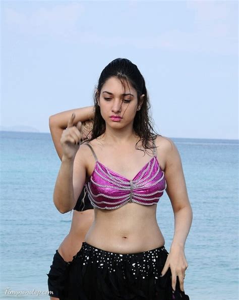 9 Hot Sexy Tamanna Vyas Bikini Pics