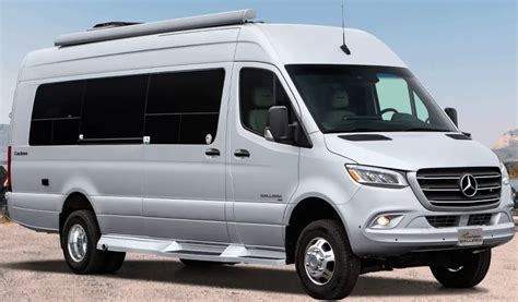 Top 12 Best Small Motorhomes Under 25 Feet Length - Camper Grid