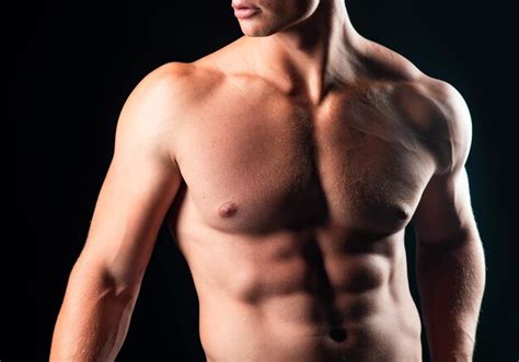 Homme nu torse homme gay nu corps masculin musclé sexy modèle de fitness musclé nu Photo Premium