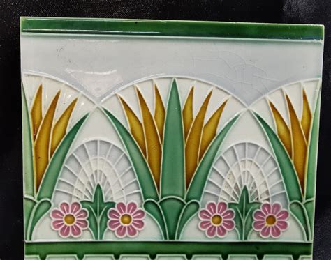 Jugendstil Fliese Art Nouveau Tile Tegel Reliefdekor 14 9x14 9x1cm 374