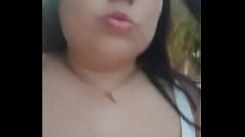 Mia Morrone Se Exhibe En La Calle Mientras Camina XVIDEOS