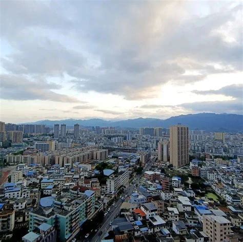 出门记得带伞，乐昌要下雨了~天气阴天气温