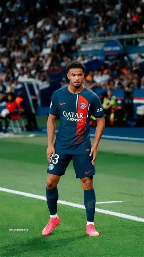 Warren Zaïre Emery Maillot De Psg Joueur De Football Images De Football