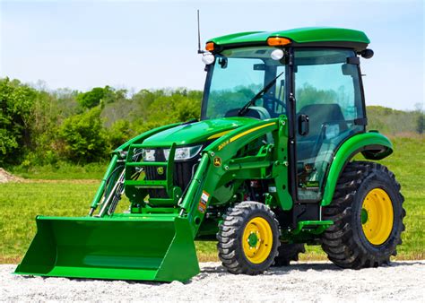 3039R Compact Utility Tractor - Reynolds Farm Equipment