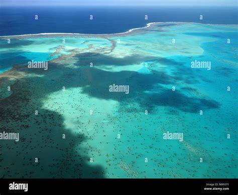 Aerial view of the new Caledonian lagoon and reef Stock Photo - Alamy