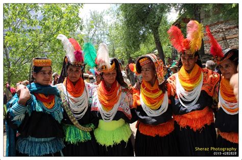 Kalash Women Dancing In Chilam Josh Festival Festival Beautiful