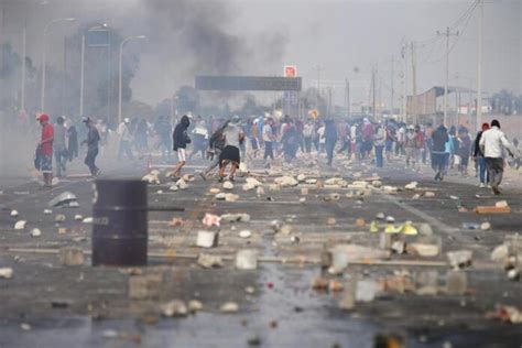 Ica Decenas De Camiones Varados Por Bloqueo De Panamericana Sur