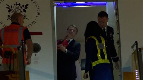 French presidents wife pushes him in the face | World News | Sky News