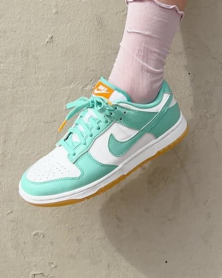 Snkr Twitr On Twitter Ad Restocking Via Nike Us Wmns Nike Dunk