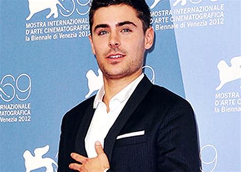 Zac Efron Refuses To Live In Fear About Gay Rumours