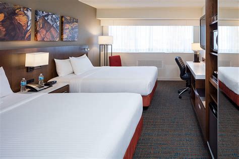 Hotel near Southcentre Mall | Delta Hotels Calgary South