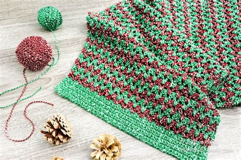 Easy Crochet Christmas Table Runner Patterns Free | Brokeasshome.com