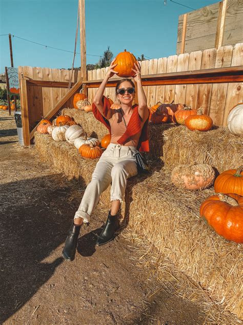 5 Pumpkin Patch Outfit Ideas to try this Fall - Palm Trees & Pellegrino