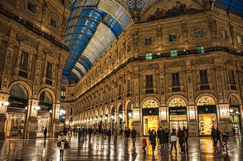 galleria-vittorio-emanuele-ii-night-time - Fantastic Viewpoint