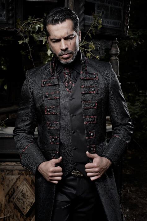 Außergewöhnliche Herrenmode Steampunk clothing Gothic fashion