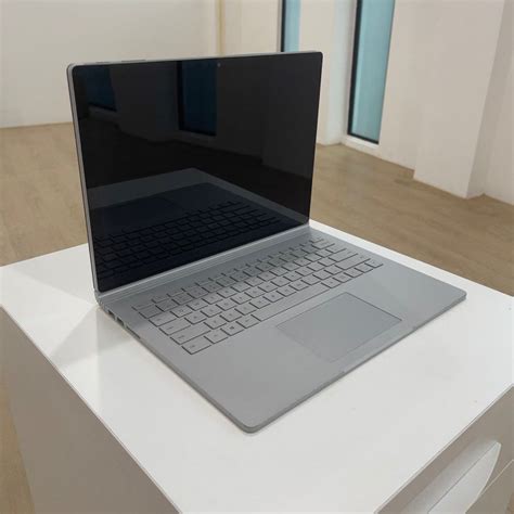 Microsoft Surface Book 2 I5 7th 8gb 256ssd Computers And Tech Laptops And Notebooks On Carousell