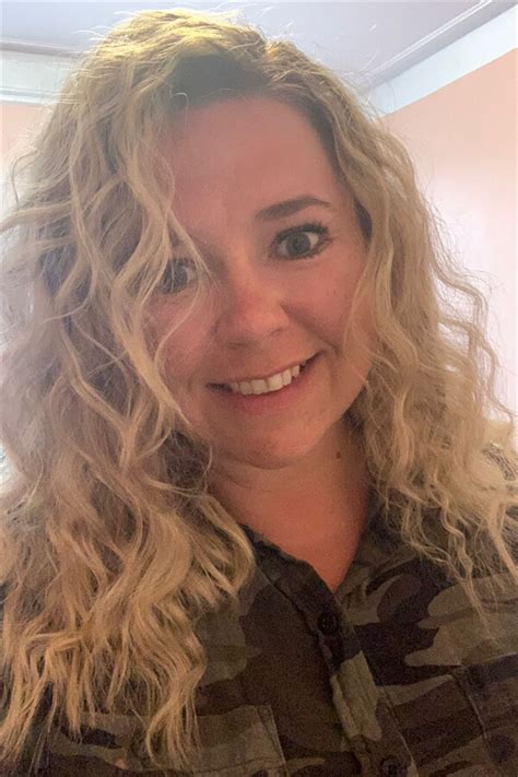 Beautiful Larisa Y O From New York With Blonde Hair ID LadaDate