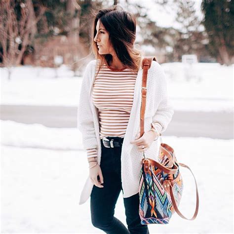 Nena Co On Instagram Babe Eacourts With Her Lucia Carryall Don T Forget To Enter Our