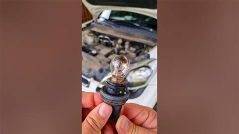 Замена лампы дневных ходовых огней (ДХО) KIA Soul 2008-2013 или чистка ...