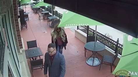 Video Thieves Steal Wallet From Womans Purse Youtube