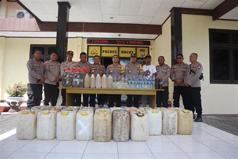 Hari Operasi Pekat Polres Halmahera Utara Sita Ratusan Liter Miras