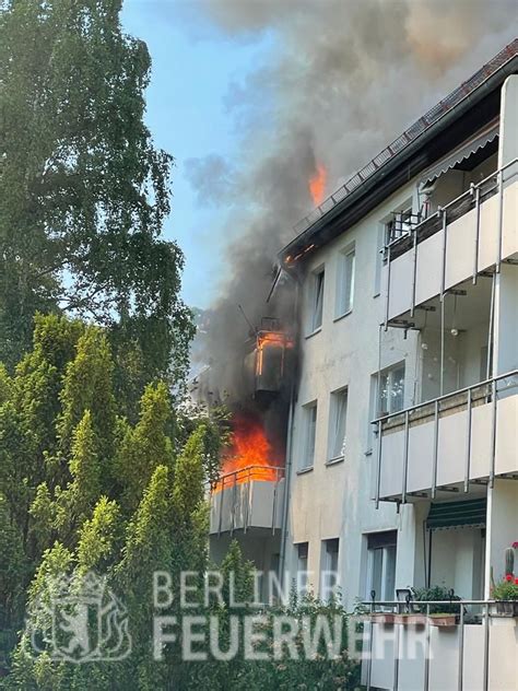 Berliner Feuerwehr On Twitter Update Wilhelmstadt Es Brannte Eine