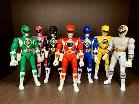 Vintage 1993 Bandai Mighty Morphin Power Rangers 8 Action Figures SET