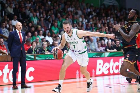 Betclic Élite l ASVEL tombe encore Nanterre prend le derby Roanne