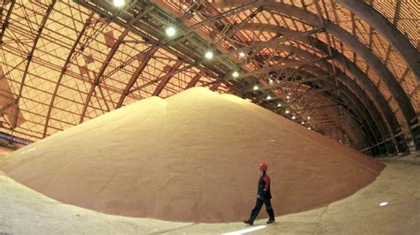 Manitoba Looks To Jump Into Potash Industry Develop Mine Cbc News