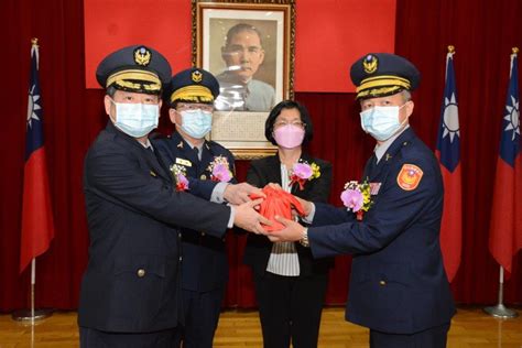 各警察機關新聞發布 彰化縣警察局舉行員林、北斗、溪湖及芳苑分局卸、新任分局長聯合交接典禮 內政部警政署全球資訊網