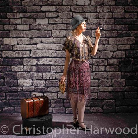 Models For Vintage Style Lingerie And Pinup Shoots