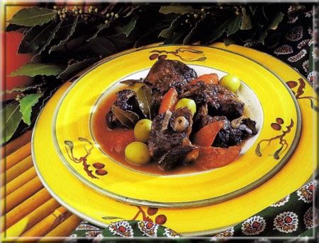 Daube de Bœuf aux Olives Vertes | A Vos Assiettes