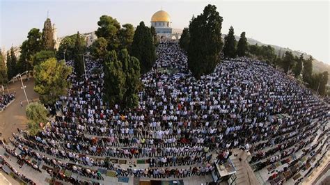 Palestinian Worshippers Perform Eid Prayers At The Al Aqsa Mosque