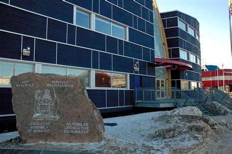 nunavut government    deputy ministers nunatsiaq news
