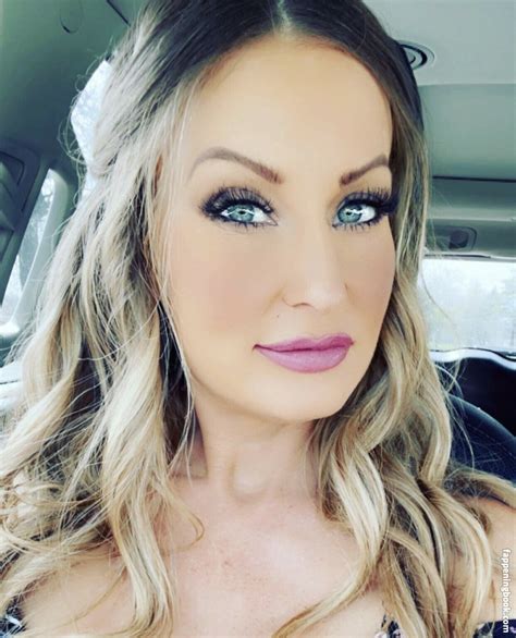 AmberHaines26 Ambiedawn26 Cougarfans3333 Nude OnlyFans Leaks Fappening FappeningBook