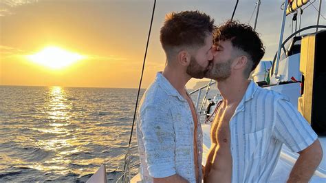La pareja gay que dejó todo para recorrer el mundo y ser influencers del turismo LGBT Infobae