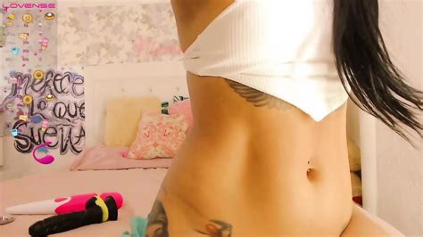 Naughty Babe Vibrating Her Pussy