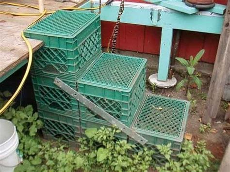 Дачница создает из пластиковых ящиков уютные предметы интерьера ...