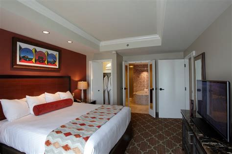 Four Winds Casino Resort Rooms: Pictures & Reviews - Tripadvisor