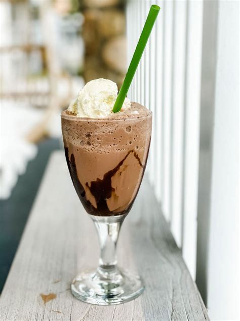 Sunday Favorites Frozen Hot Chocolate Most Lovely Things
