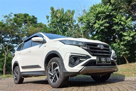 Bahas Desain Eksterior Toyota Rush Gr Sport Perbedaan Dengan Tipe G