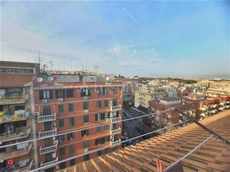 Nude proprietà nel quartiere Colli Albani di Roma Casa it