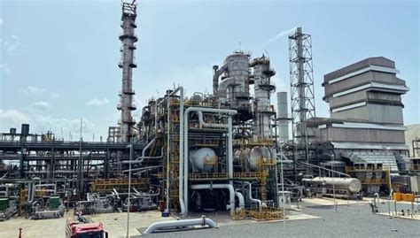 Dangote Refinery begins registration of distributors