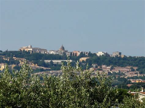 Riparte Il Treno Delle Ville Pontificie Dal Vaticano A Castel Gandolfo