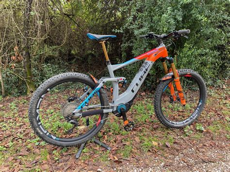 Cube Stereo Hybrid Actionteam Im Test Vollblut Enduro F R Grobes