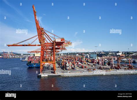 World Ports Hi Res Stock Photography And Images Alamy