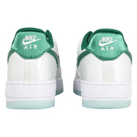 ナイキ ウィメンズ エア フォース 1 07 ESS NIKE WMNS AIR FORCE 1 07 ESS DX6541 101