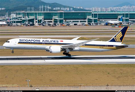 9V SCL Singapore Airlines Boeing 787 10 Dreamliner Photo By Chowooseong