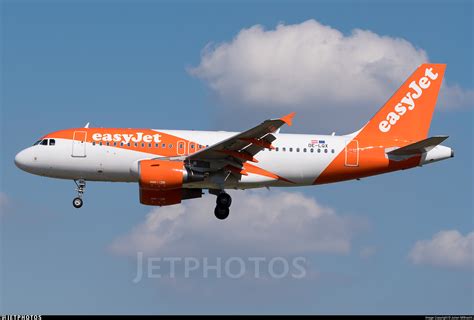 Oe Lqx Airbus A Easyjet Europe Julian Mittnacht Jetphotos